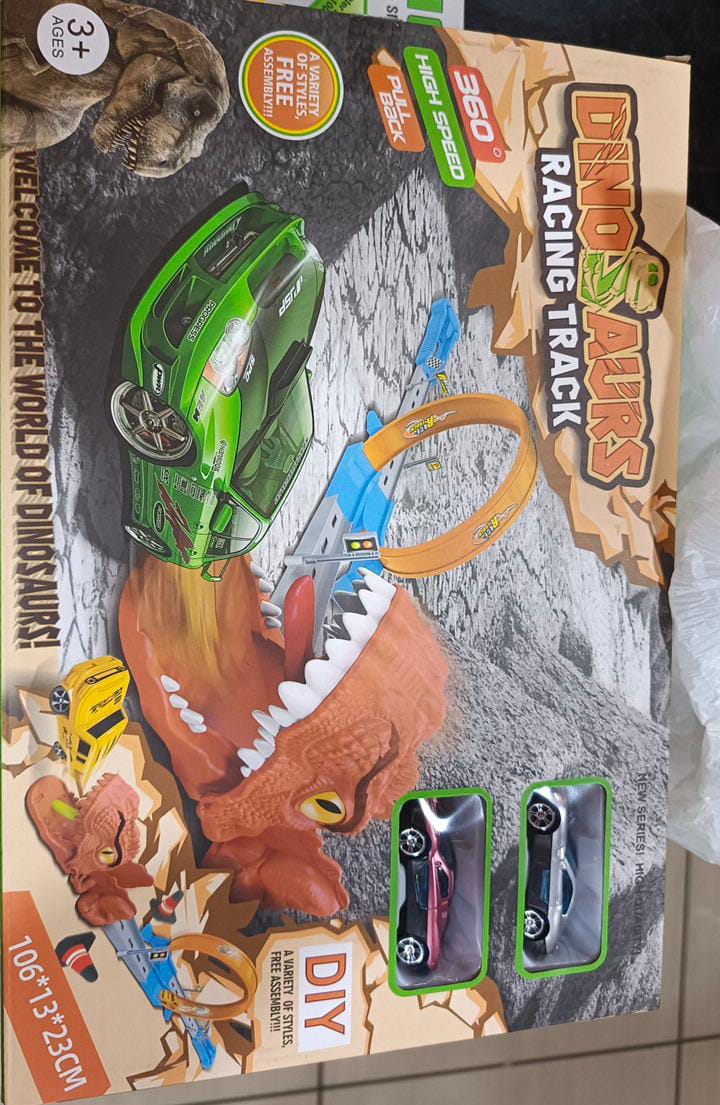 DINOSAUR RACING TRACK NEW