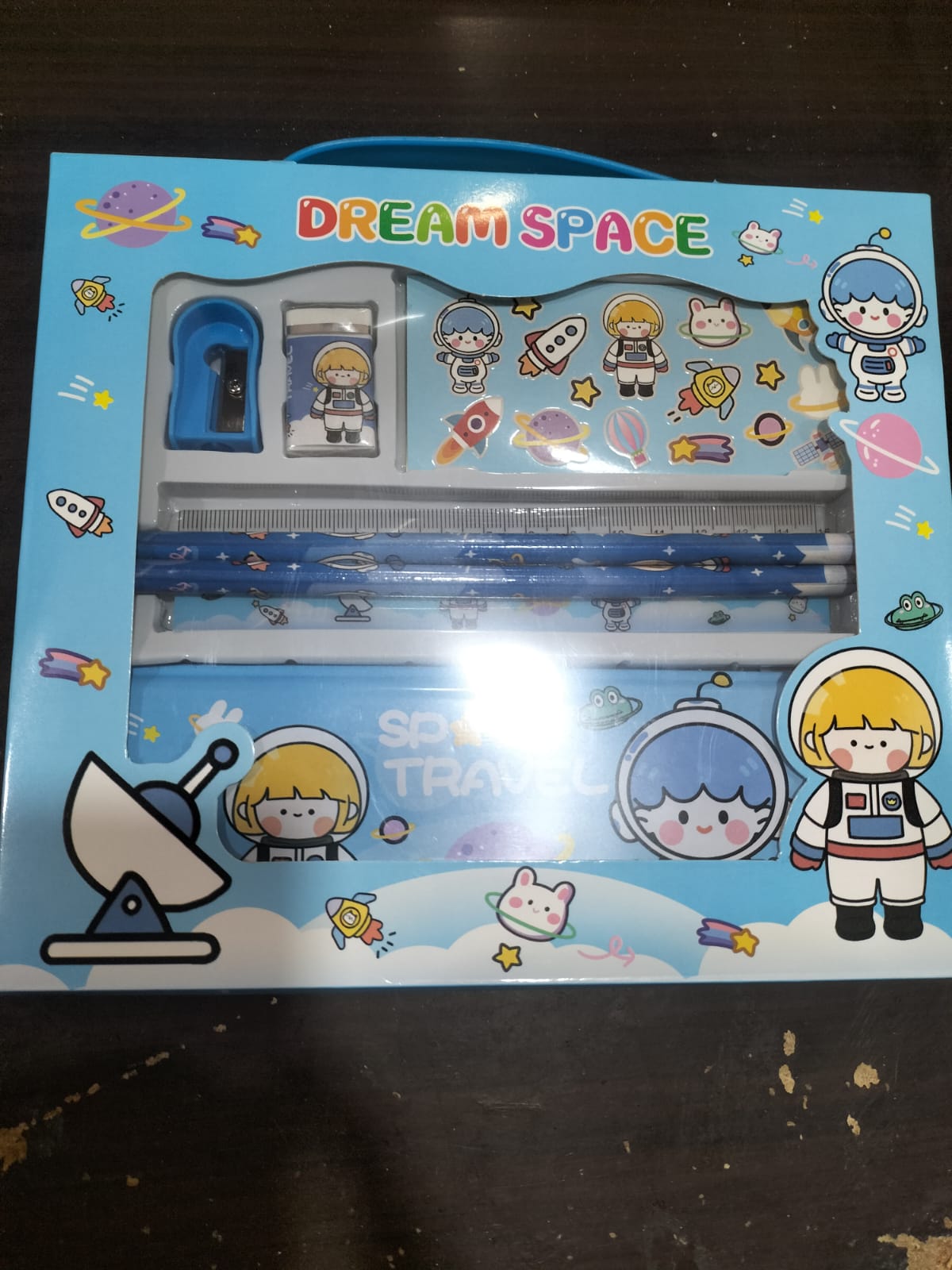 dream space stationery 8002