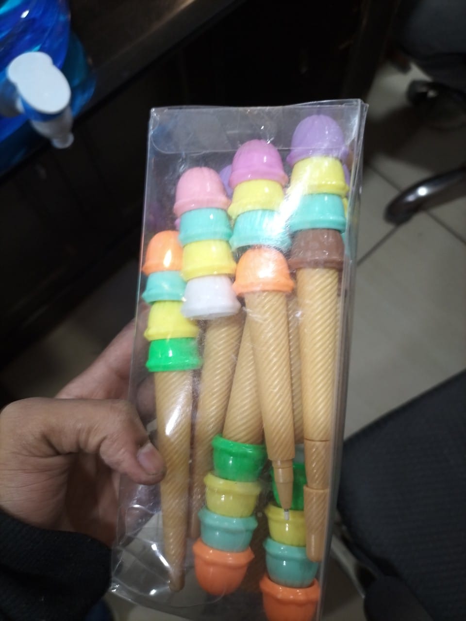 Refurbished item- ice cream pen