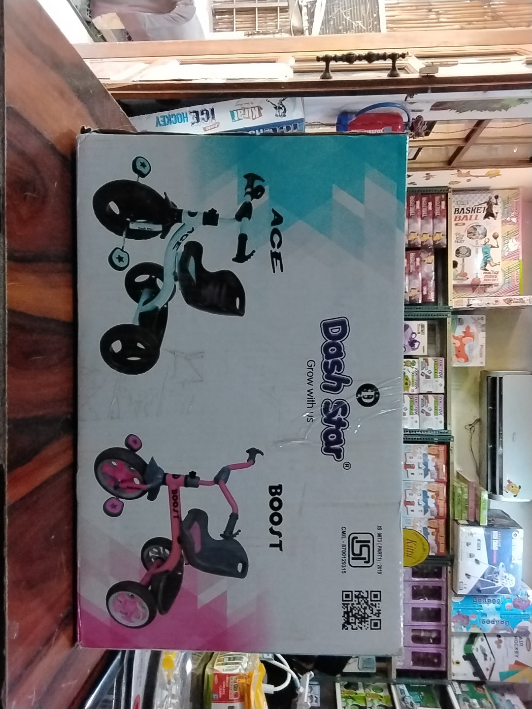 Dash star kids tricycle