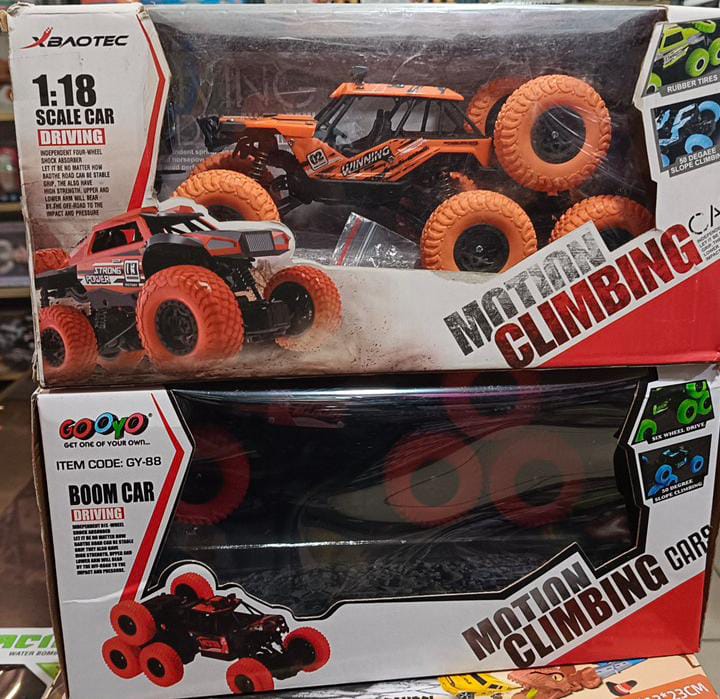 Motion Climbing Car 8 Wheel