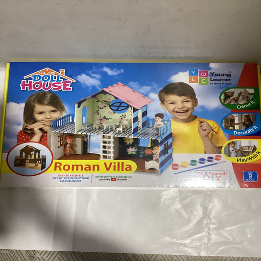 Cute Little Doll House - DIY